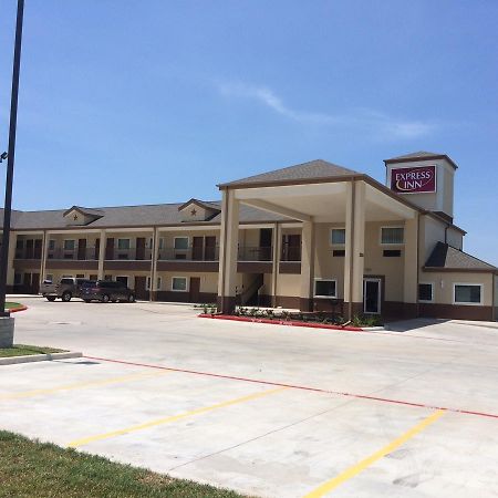 Express Inn Wharton Bagian luar foto
